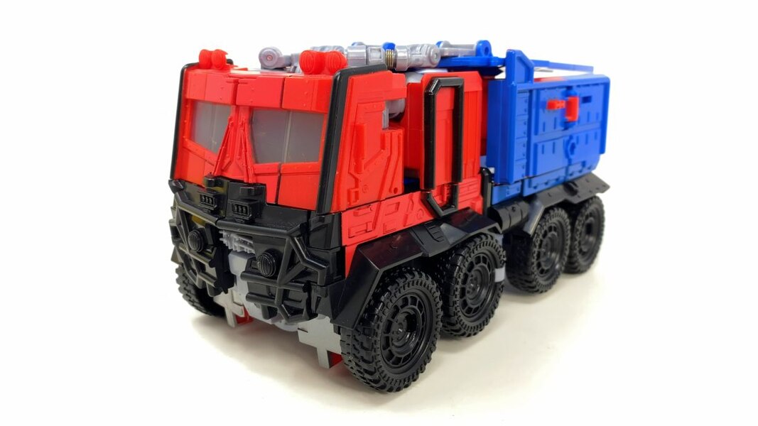 Image Of Beast Mode Optimus Prime From Transformers Rise Of The Beasts  (33 of 37)